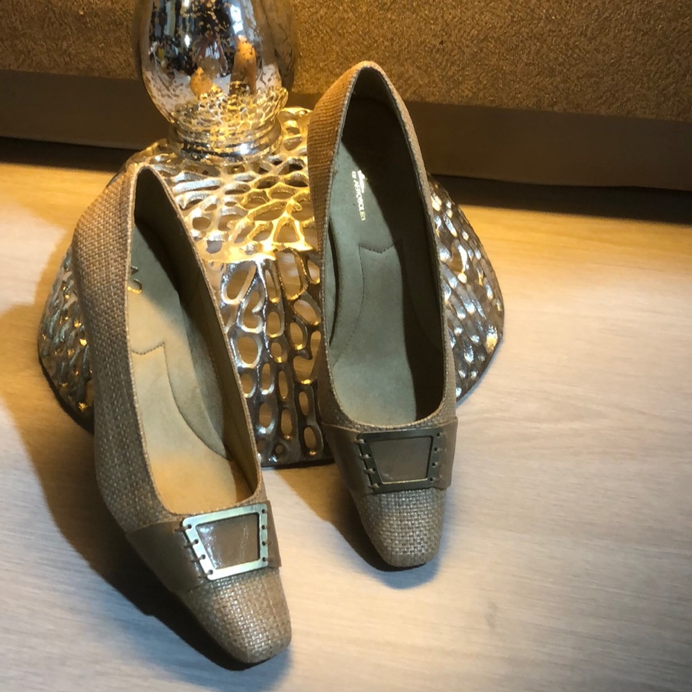 A2 by Aerosoles linen pumps